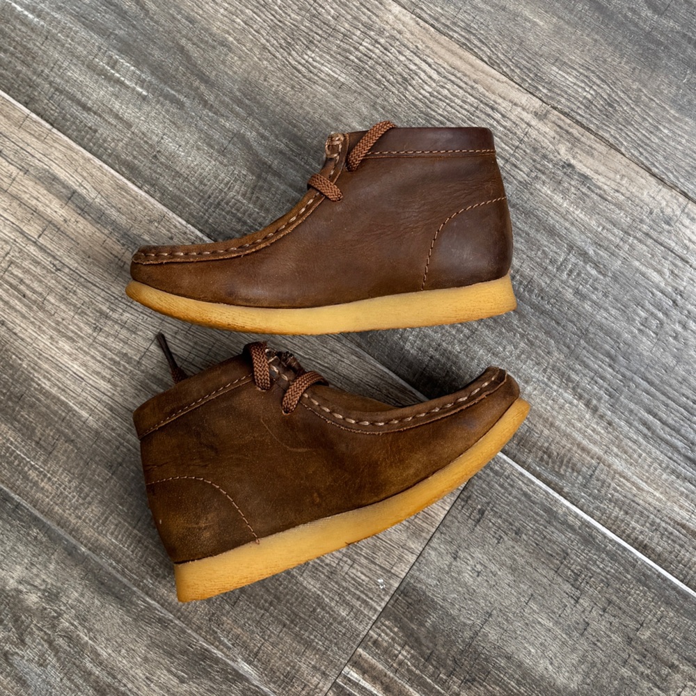 Clarks Wallabee Boot - Little Kid - Beeswax 9c - Picture 2 of 7